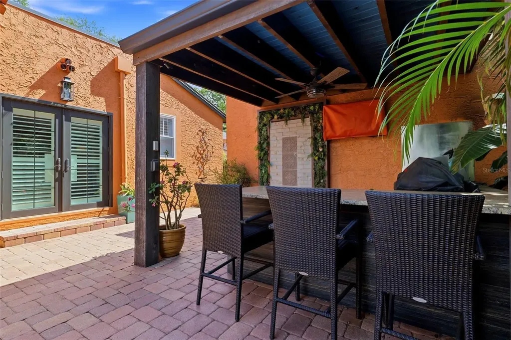 3318 W Palmira Avenue Tampa FL 33629