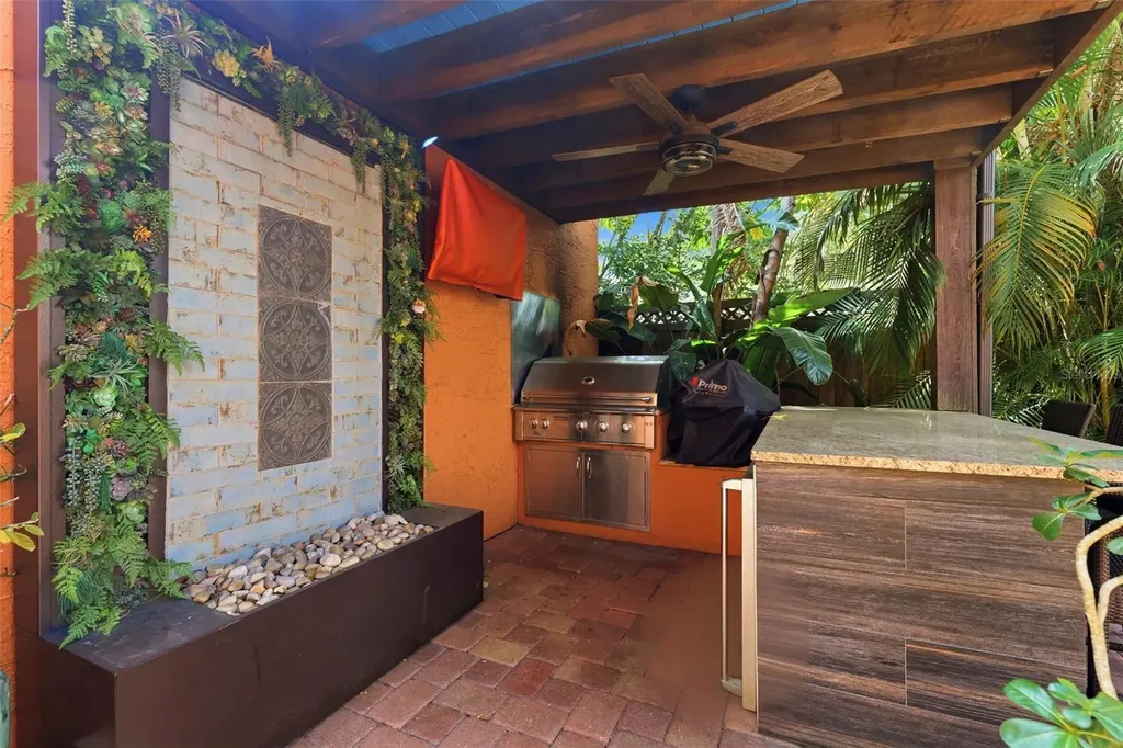 3318 W Palmira Avenue Tampa FL 33629