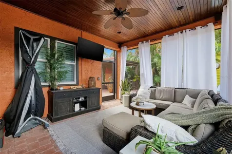 3318 W Palmira Avenue Tampa FL 33629