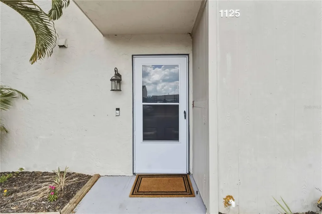 1125 Longfellow Way Sarasota FL 34243