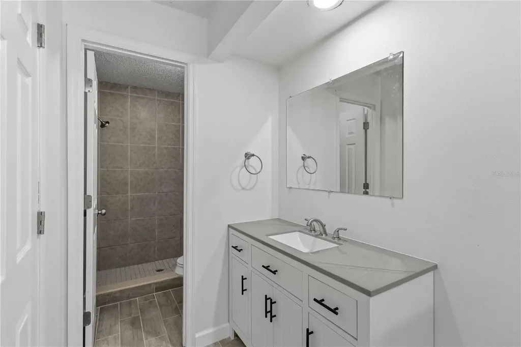 1125 Longfellow Way Sarasota FL 34243