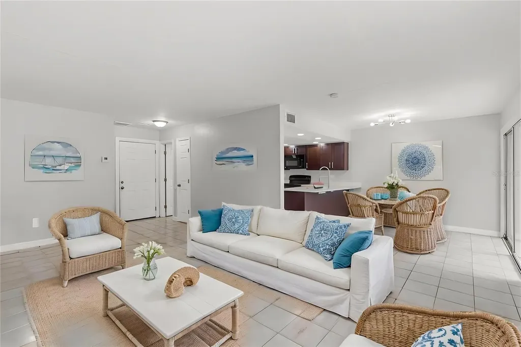 1125 Longfellow Way Sarasota FL 34243