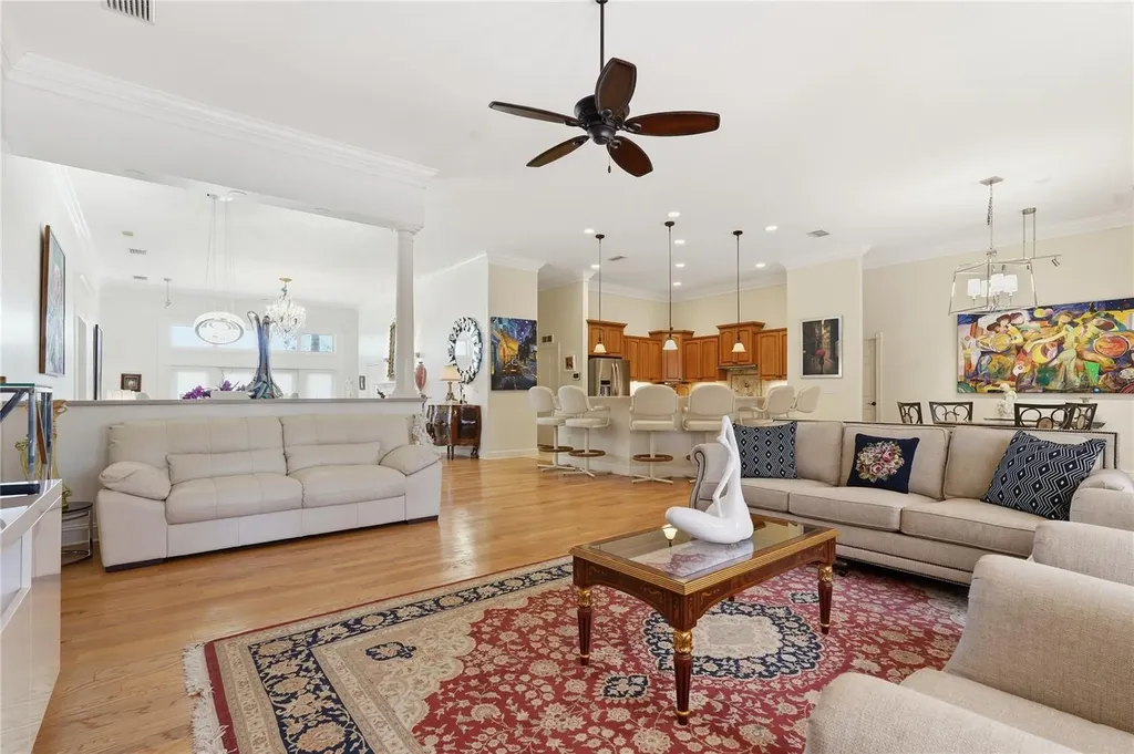 121 Harbor View Lane Belleair Bluffs FL 33770