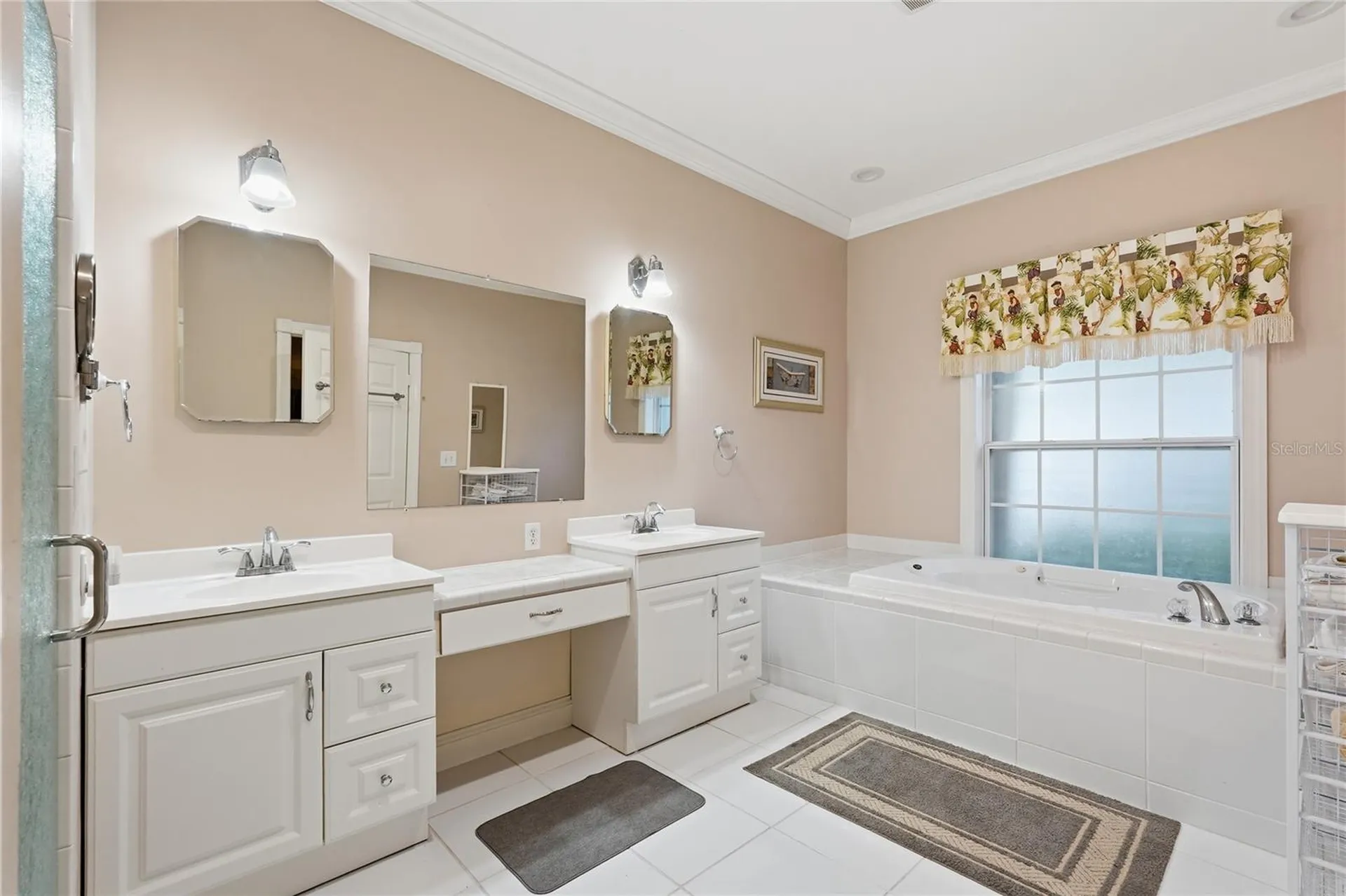 121 Harbor View Lane Belleair Bluffs FL 33770