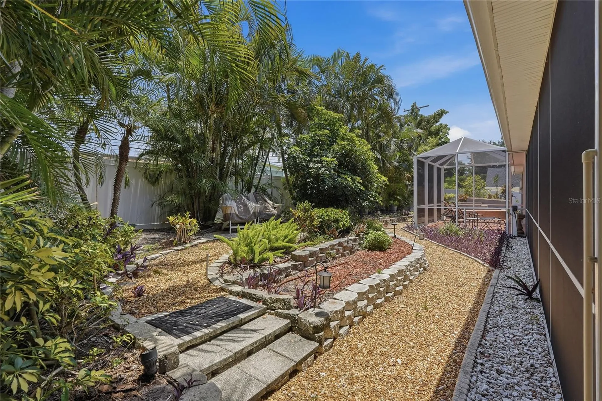 121 Harbor View Lane Belleair Bluffs FL 33770
