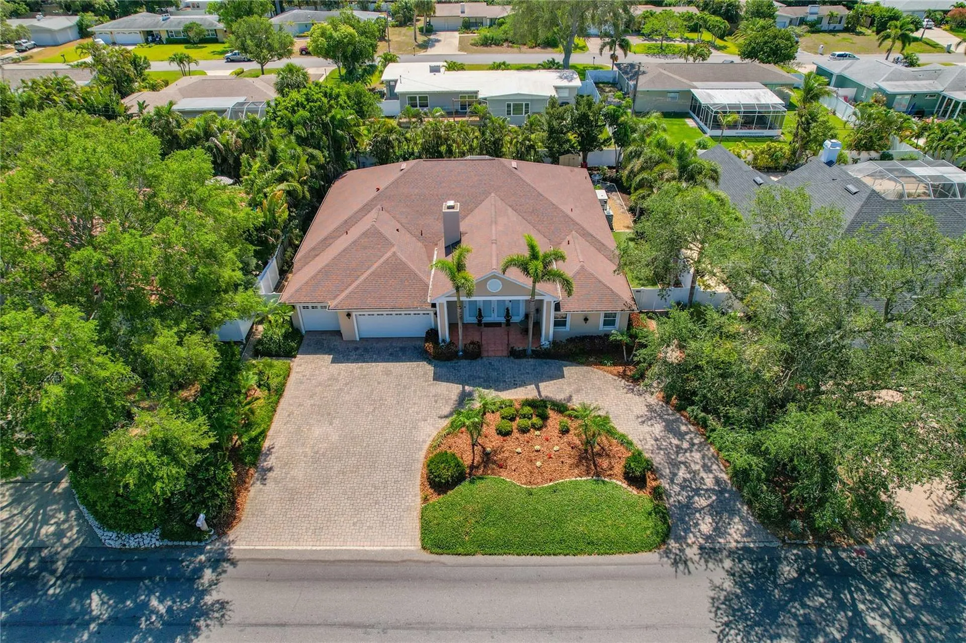 121 Harbor View Lane Belleair Bluffs FL 33770