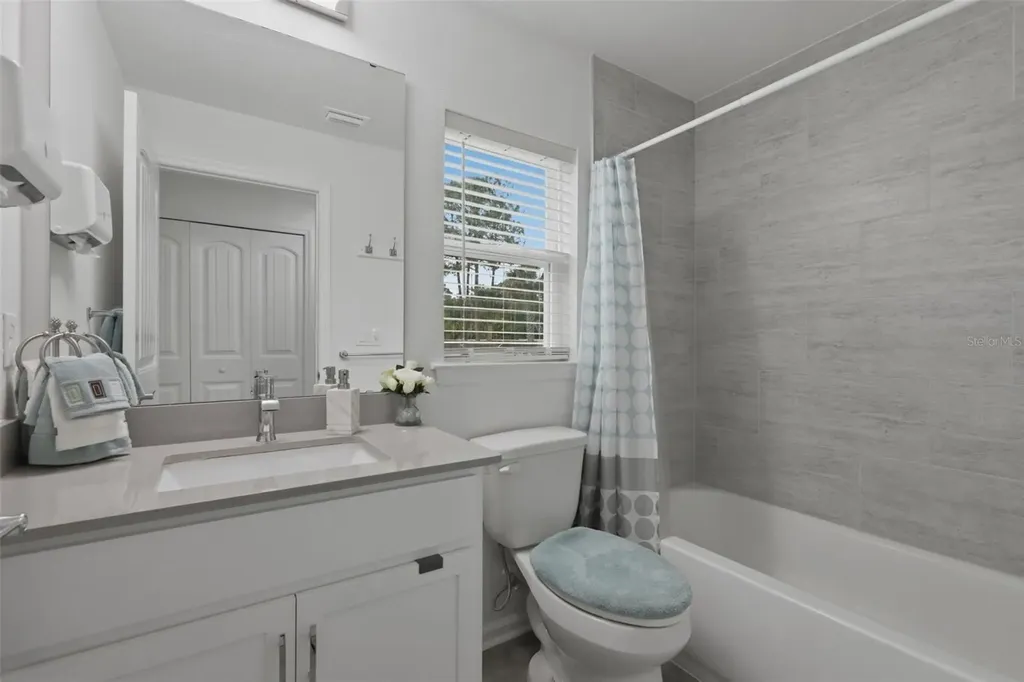 1 Service Tree Place Palm Coast FL 32164