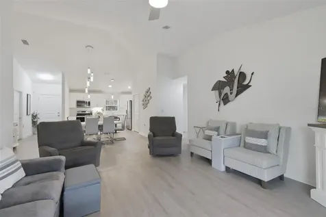 1 Service Tree Place Palm Coast FL 32164