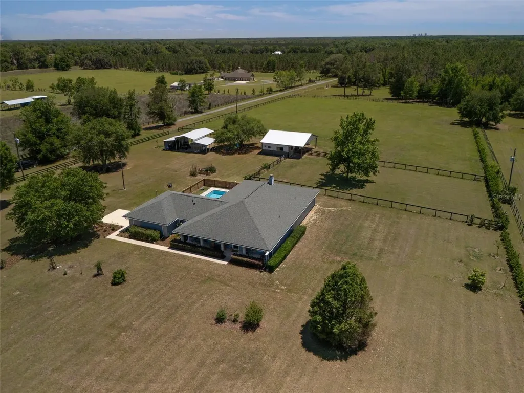 23053 NW 142nd Avenue High Springs FL 32643