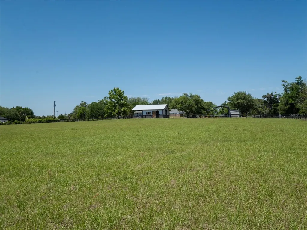 23053 NW 142nd Avenue High Springs FL 32643