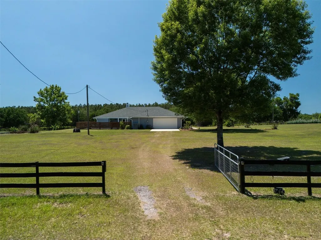 23053 NW 142nd Avenue High Springs FL 32643