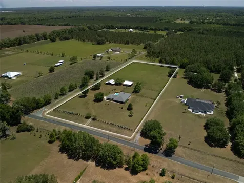 23053 NW 142nd Avenue High Springs FL 32643