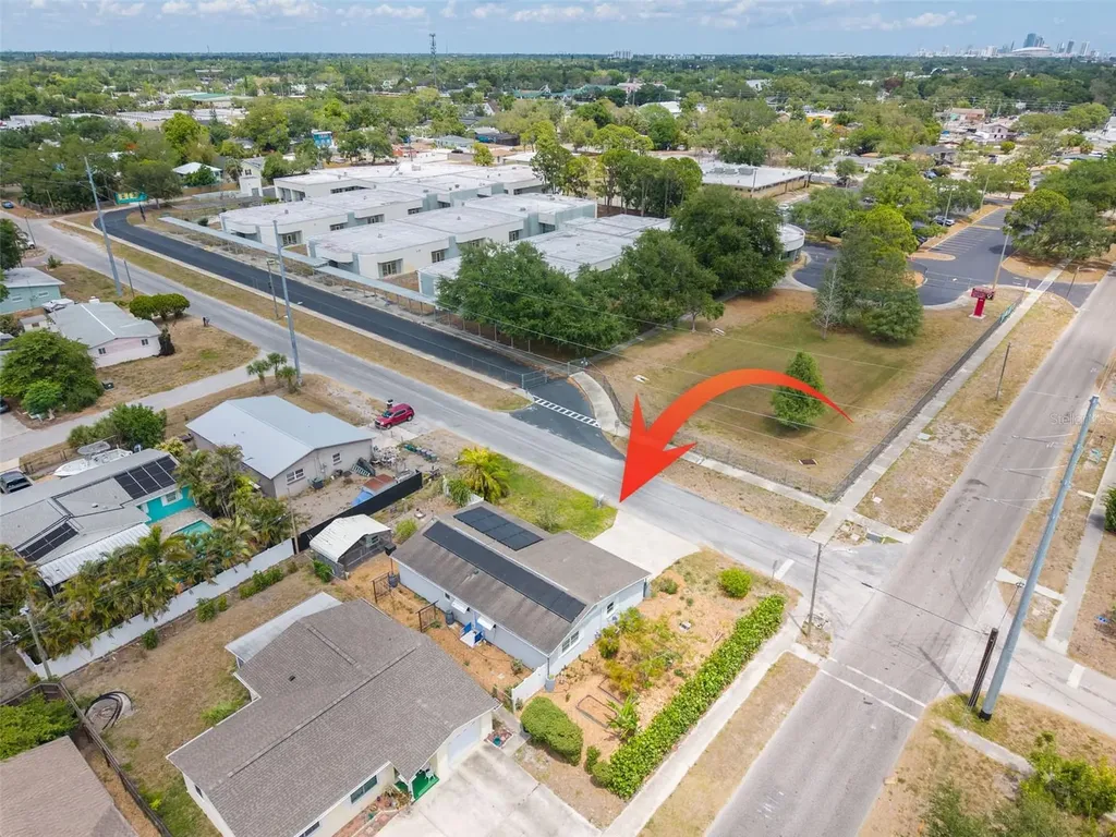 1099 52nd Street S Gulfport FL 33707