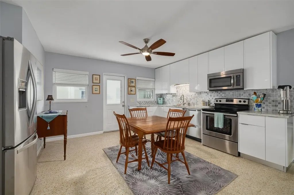 1099 52nd Street S Gulfport FL 33707