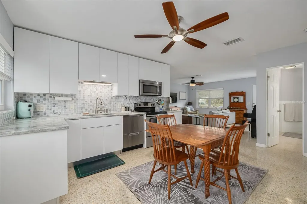 1099 52nd Street S Gulfport FL 33707