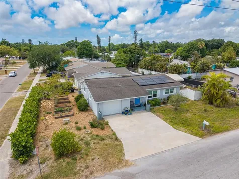 1099 52nd Street S Gulfport FL 33707