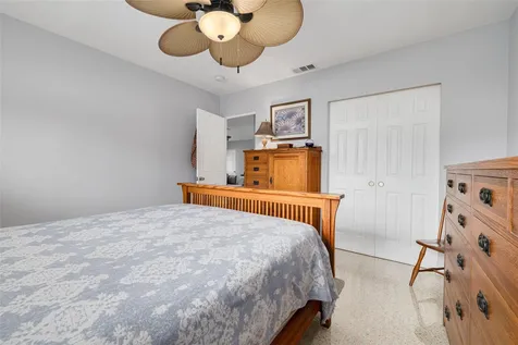 1099 52nd Street S Gulfport FL 33707