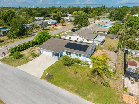 1099 52nd Street S Gulfport FL 33707