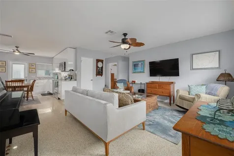 1099 52nd Street S Gulfport FL 33707