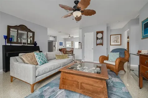1099 52nd Street S Gulfport FL 33707