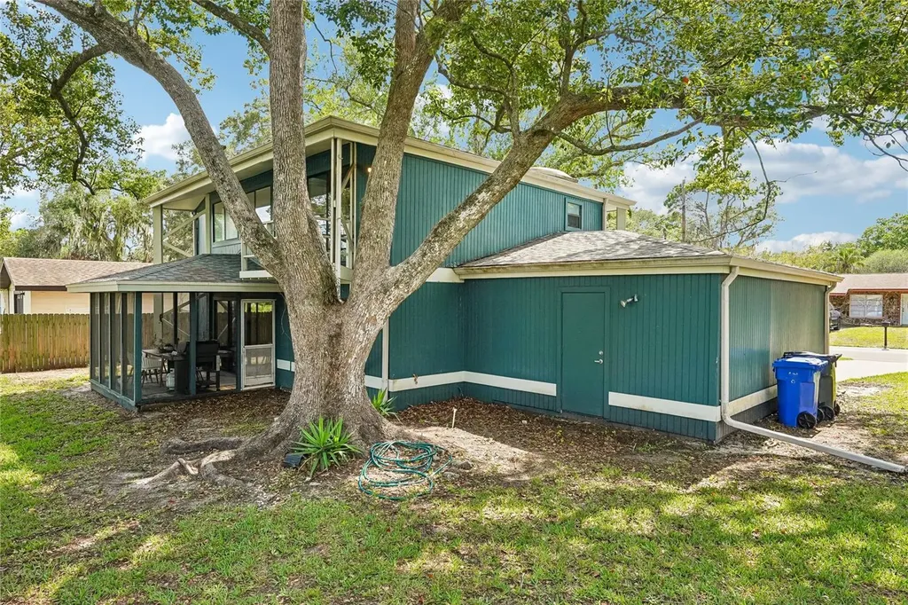 14927 Hardy Drive W Tampa FL 33613