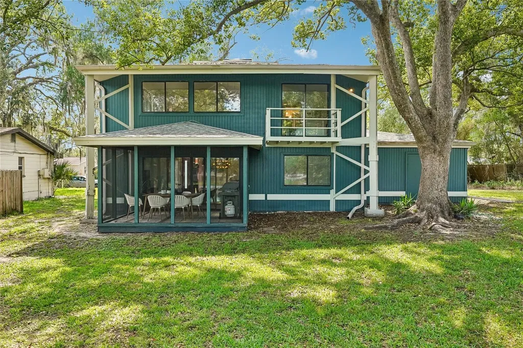 14927 Hardy Drive W Tampa FL 33613