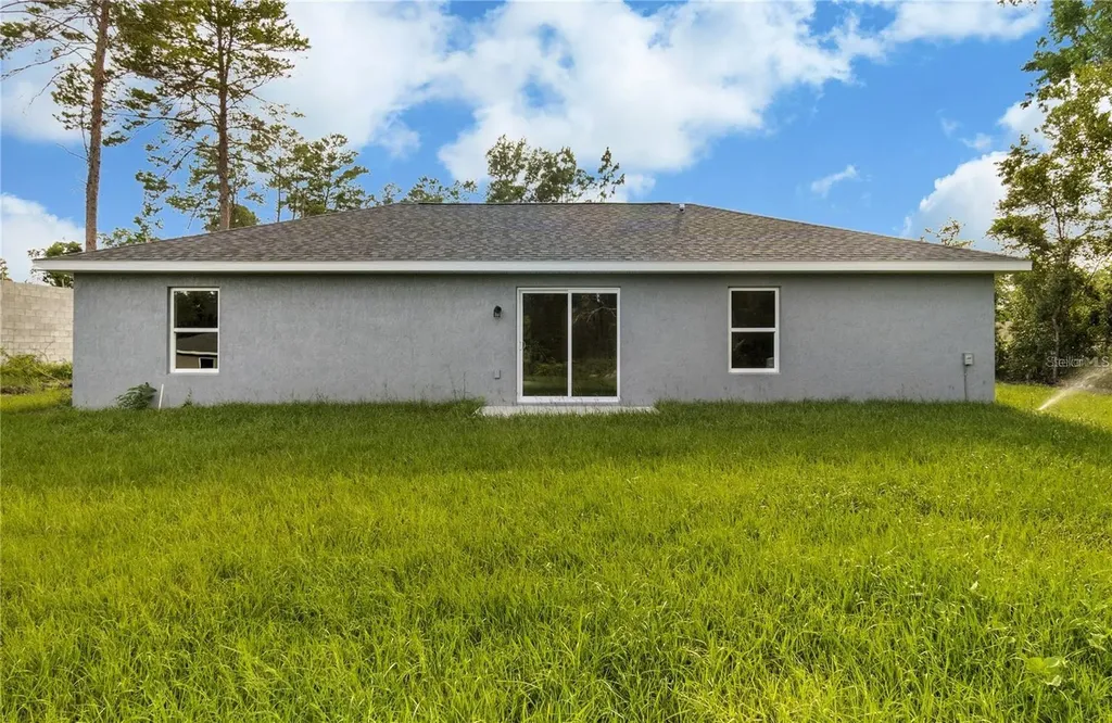 13 Almond Pass Ocala FL 34472
