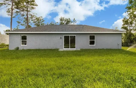 13 Almond Pass Ocala FL 34472