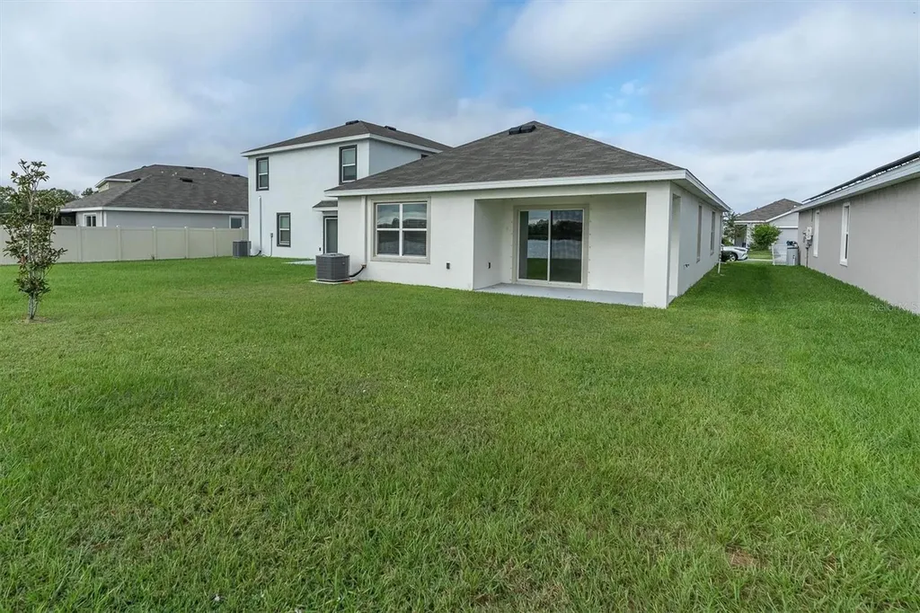 17070 Oval Rum Drive Wimauma FL 33598