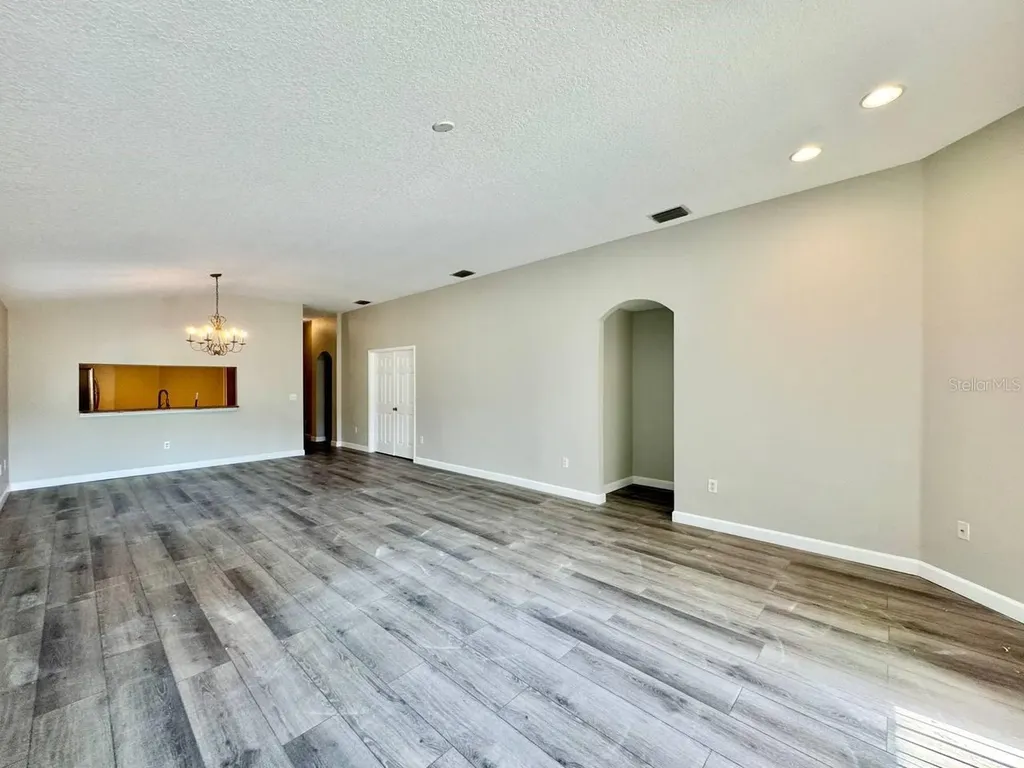 18112 Canal Pointe Street Tampa FL 33647