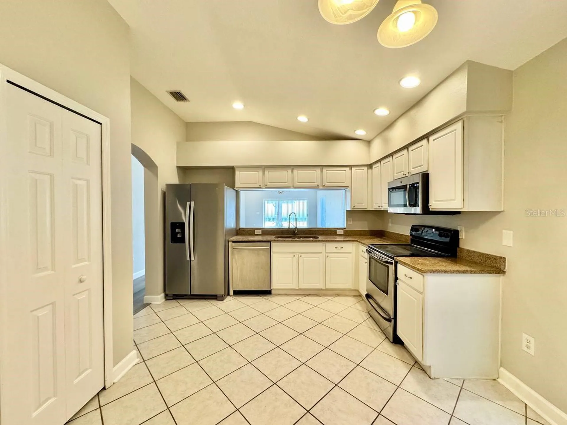 18112 Canal Pointe Street Tampa FL 33647