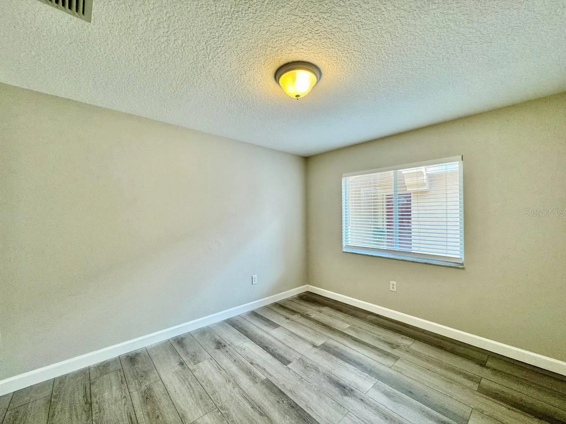 18112 Canal Pointe Street Tampa FL 33647