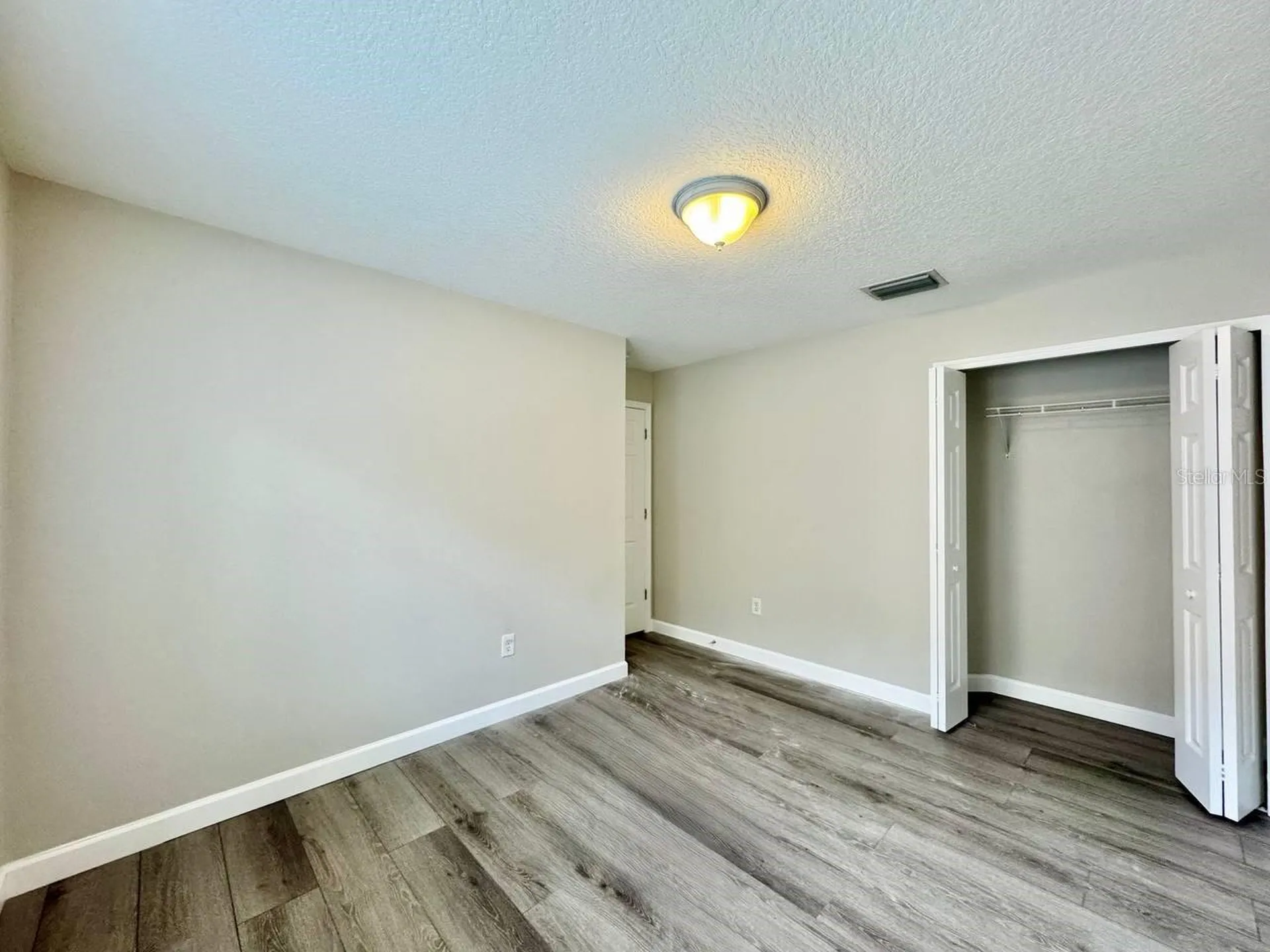 18112 Canal Pointe Street Tampa FL 33647