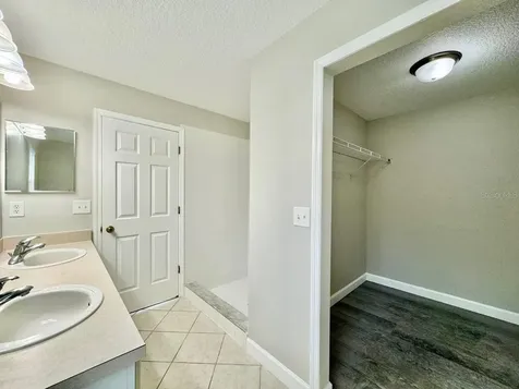 18112 Canal Pointe Street Tampa FL 33647