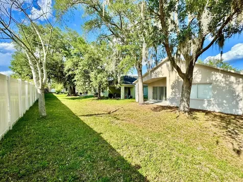 18112 Canal Pointe Street Tampa FL 33647
