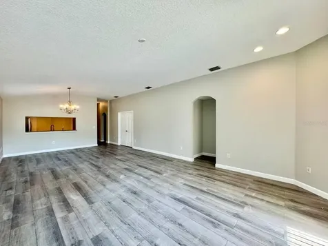 18112 Canal Pointe Street Tampa FL 33647