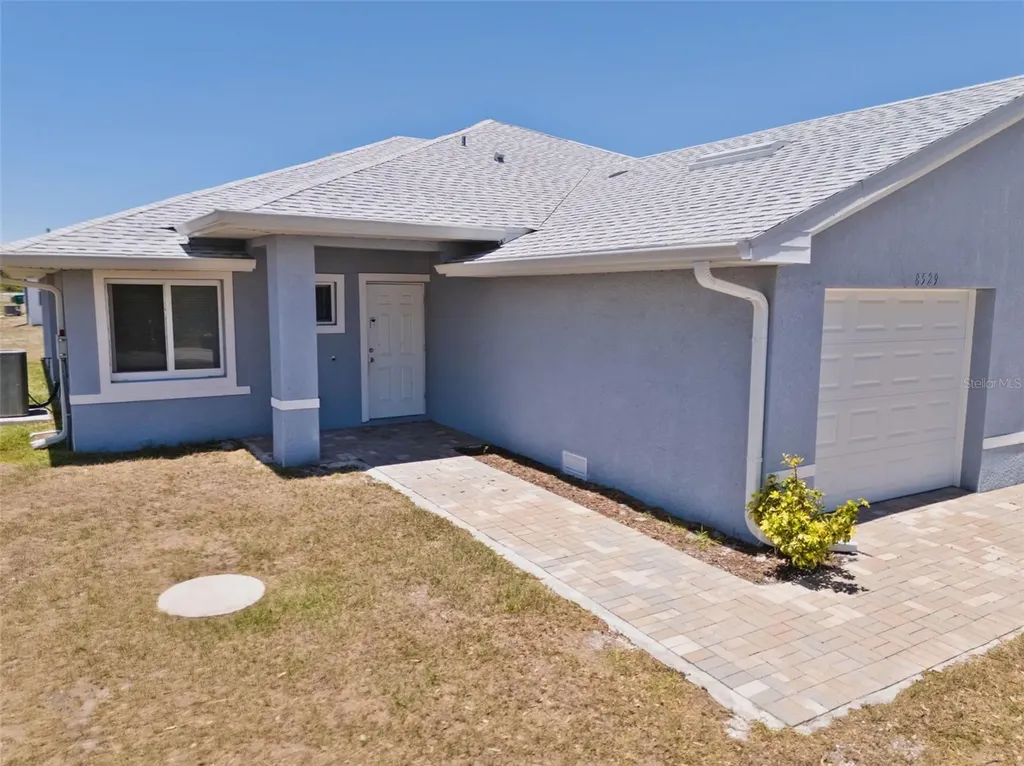 8527 & 8529 Agate Street Port Charlotte FL 33981