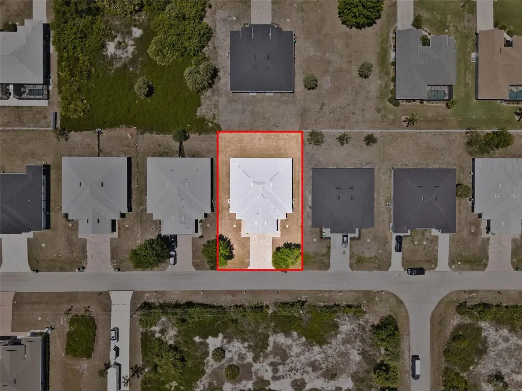 8527 & 8529 Agate Street Port Charlotte FL 33981