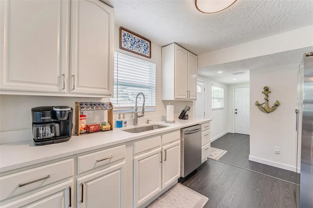 4651 22nd Avenue N St Petersburg FL 33713