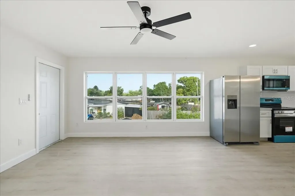 4651 22nd Avenue N St Petersburg FL 33713