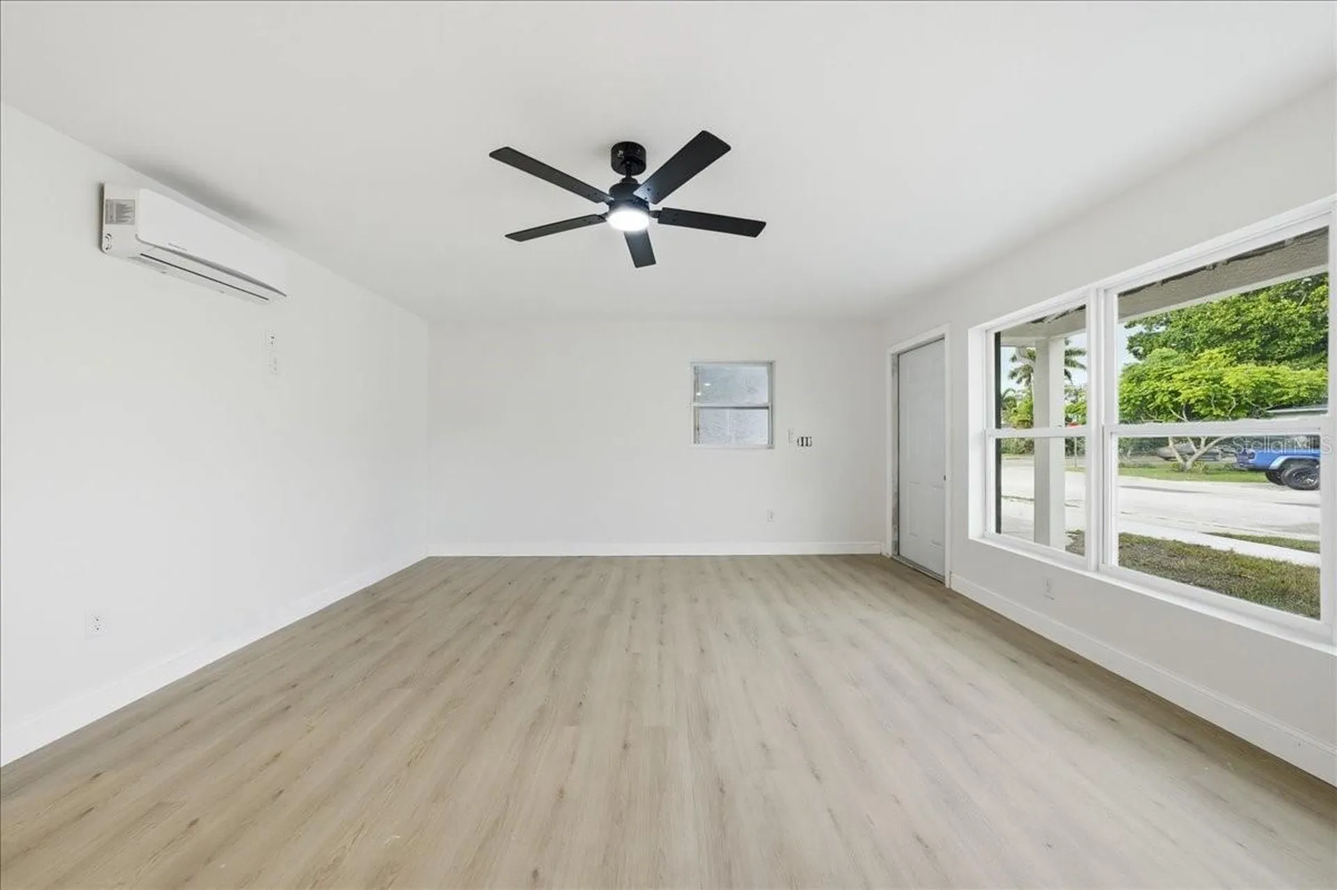 4651 22nd Avenue N St Petersburg FL 33713