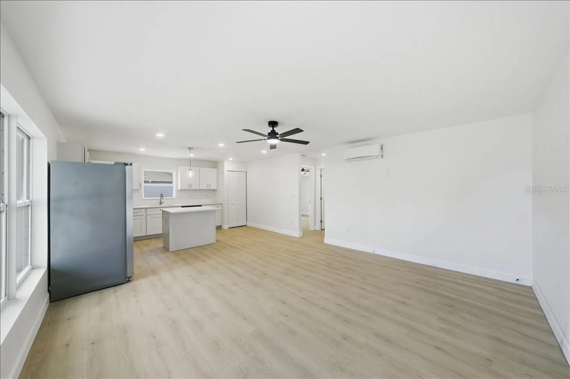 4651 22nd Avenue N St Petersburg FL 33713
