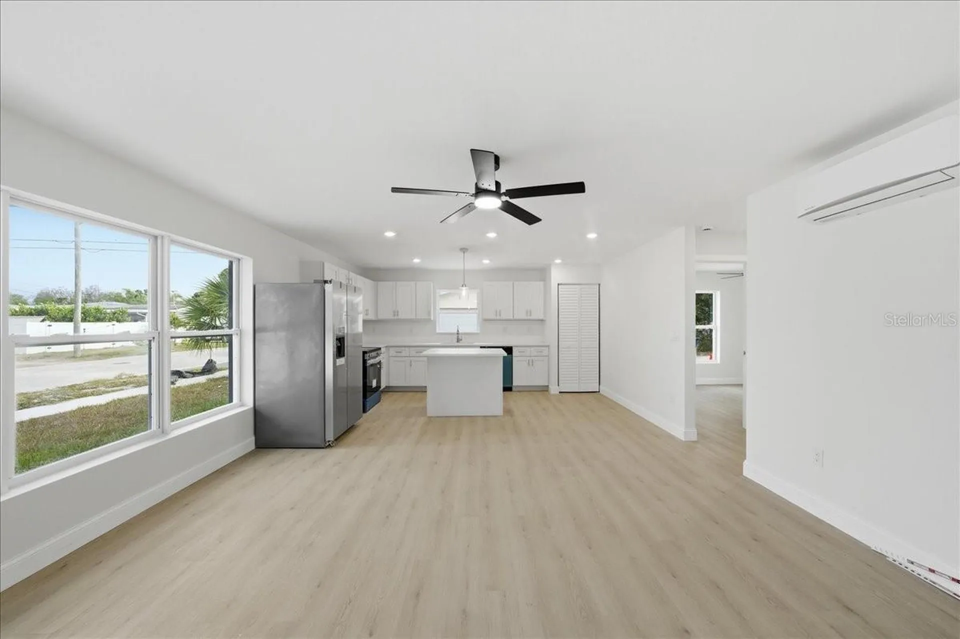 4651 22nd Avenue N St Petersburg FL 33713