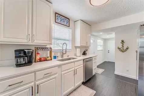 4651 22nd Avenue N St Petersburg FL 33713