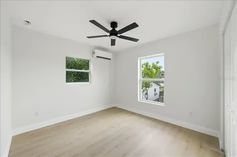 4651 22nd Avenue N St Petersburg FL 33713