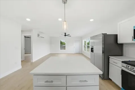 4651 22nd Avenue N St Petersburg FL 33713