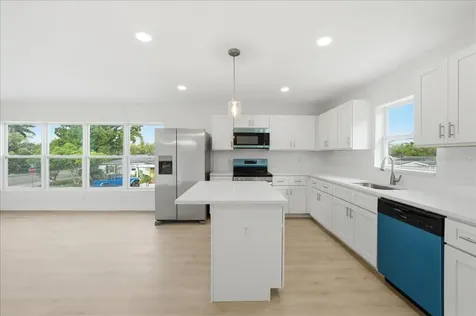 4651 22nd Avenue N St Petersburg FL 33713