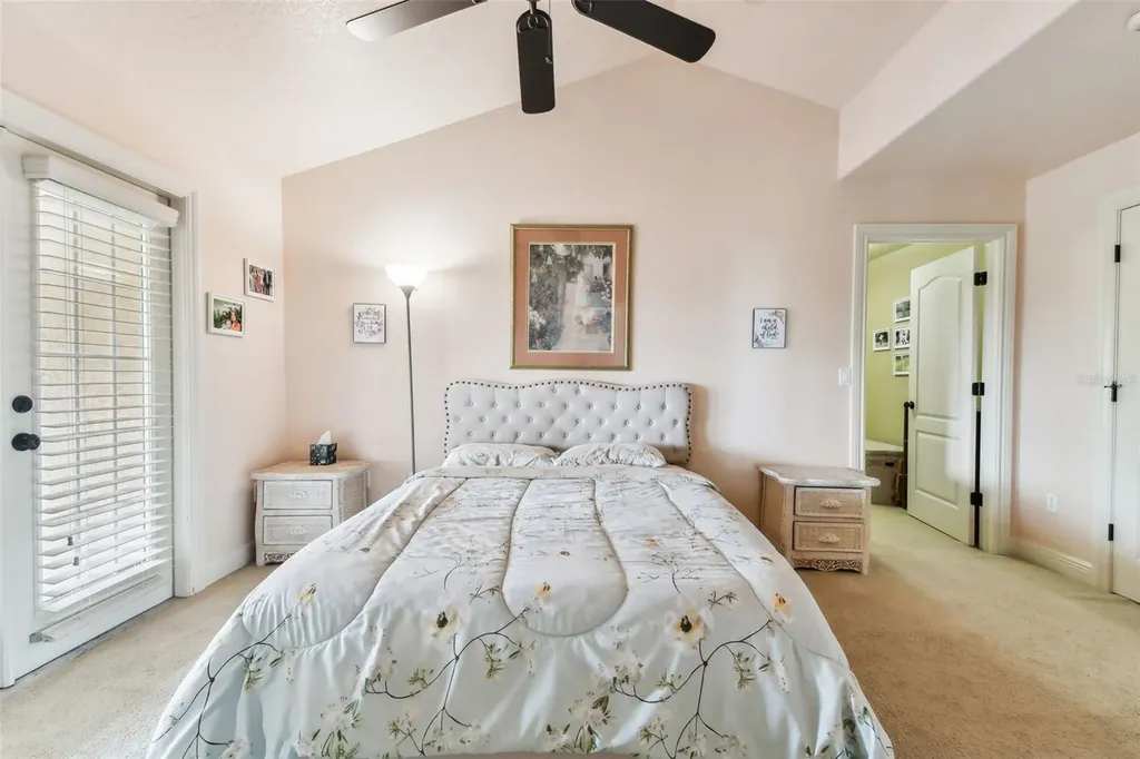 12709 Mannhurst Oak Lane Lithia FL 33547