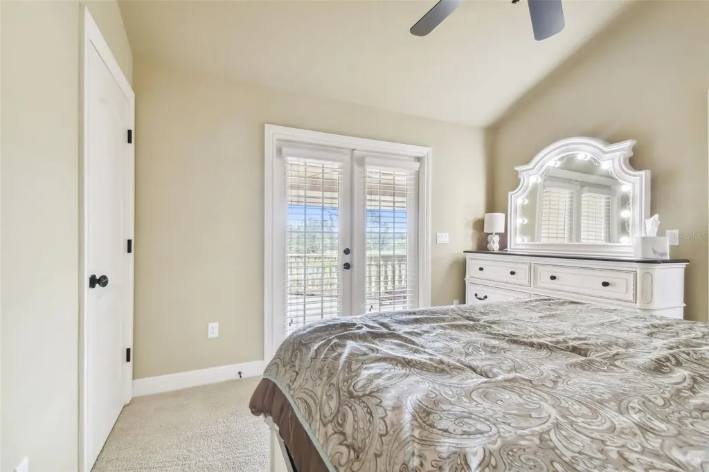 12709 Mannhurst Oak Lane Lithia FL 33547