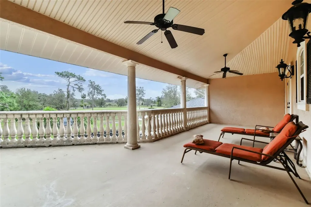 12709 Mannhurst Oak Lane Lithia FL 33547